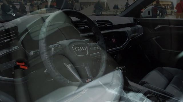 Jeep Renegade vs Audi Q3 смотреть онлайн