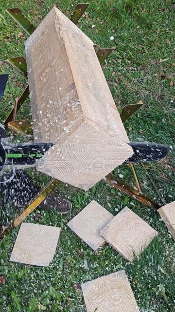 Пилим самой мощной аккумуляторной пилой Greenworks GD82CS51!