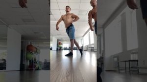 Позирование в пляжном бодибилдинге / подробный разбор.