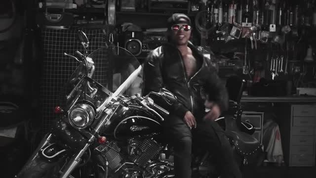 Ларри - Всегда в ударе (Official Video) смотреть онлайн