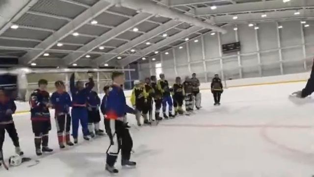 Награждение команд. Хоккей с мячом! смотреть онлайн