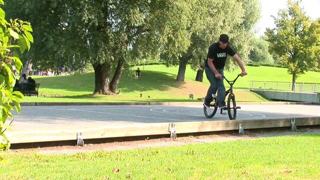 MIKE S VANS BMX смотреть онлайн