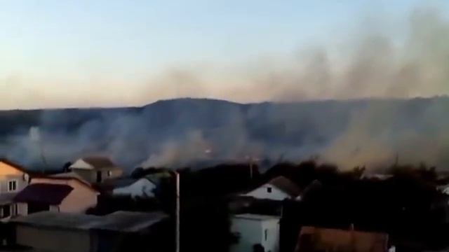 Пожар в Любимовке Севастополь. Горят поля смотреть онлайн