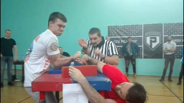 XIV ЧЕМПИОНАТ МИФИ ПО АРМРЕСТЛИНГУ 27.10.2018 смотреть онлайн