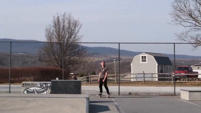 THESE ARE THE BEST JEANS FOR SKATING смотреть онлайн