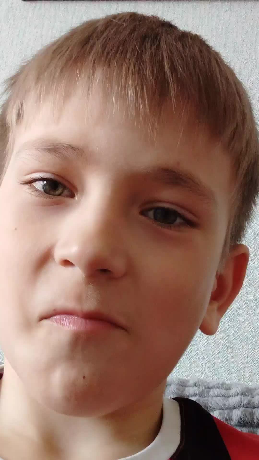 1 час пытаюсь стримить смотреть онлайн