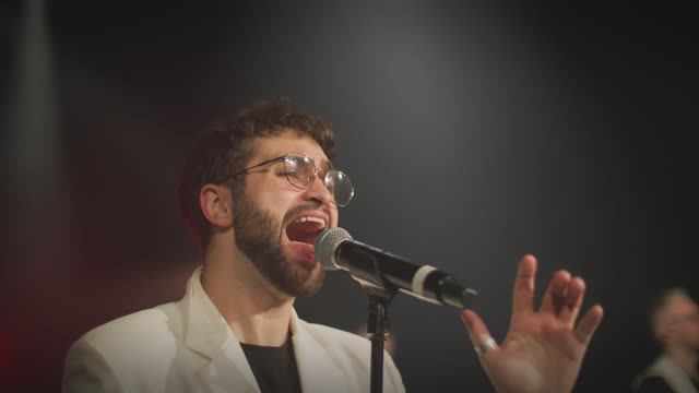 Кавер-группа Алые Паруса - Снегири не гири (Иванушки Int кавер) 2025 смотреть онлайн