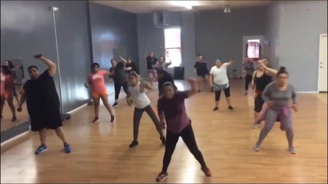 Calvin Harris - Outside ft. Ellie Goulding ZUMBA TONING смотреть онлайн