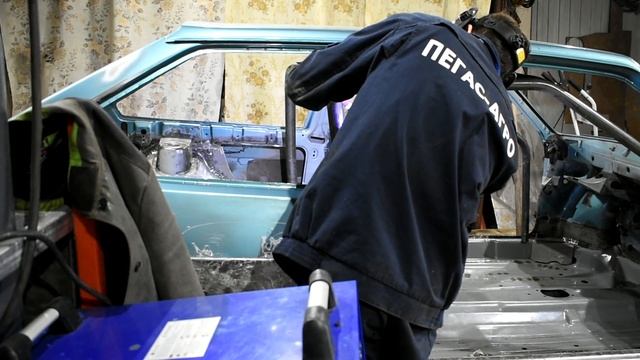 Episode 4 . Ваз 2108. Сварка каркаса безопасности. смотреть онлайн