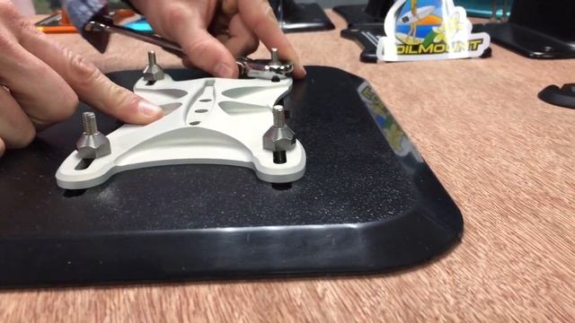 Wizardhat Universal Hydrofoil Hardware смотреть онлайн