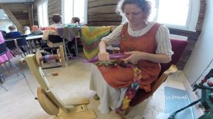 Как прядут пряжу в Финляндии? Посмотрите сами.