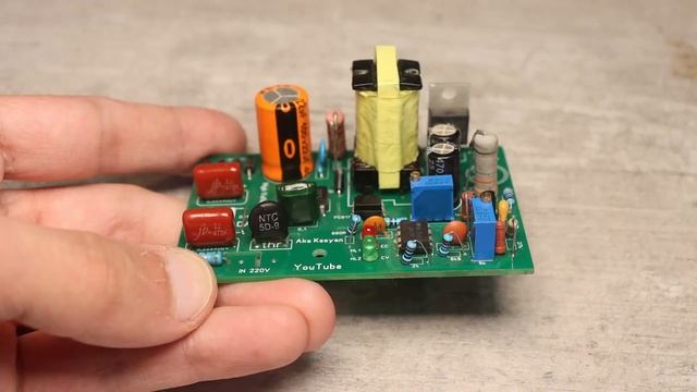 Restoration of a GERMAN Cordless Screwdriver смотреть онлайн