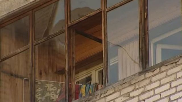 Летом увеличивается количество случаев выпадения детей из окон смотреть онлайн