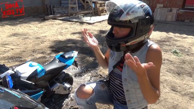 Dima policeman Pretend Play with Mommy смотреть онлайн