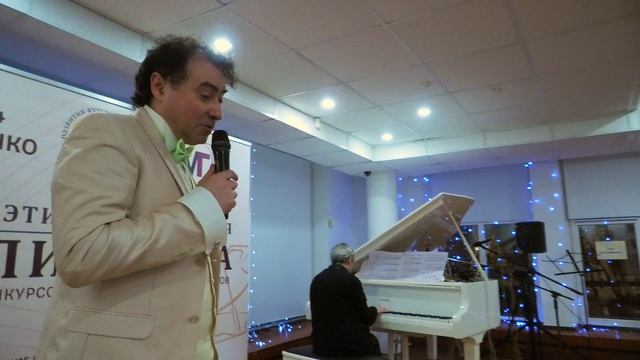 Павел Пикалов - Где-то Новый год (муз. и ст. А. Луганского) смотреть онлайн