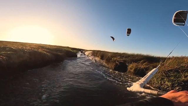 Cabrinha 04 MOTO X APEX Freeride Kite смотреть онлайн