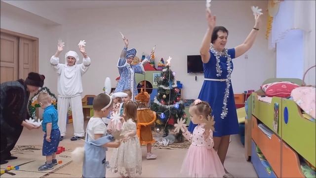 Новый год 2024 в ГРВ "Здравствуй, ёлочка, зелёная иголочка!" смотреть онлайн
