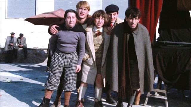La manine di primavera (from «Amarcord») смотреть онлайн