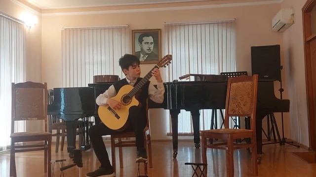 Elnur plays Mertz 'Tarantella' смотреть онлайн