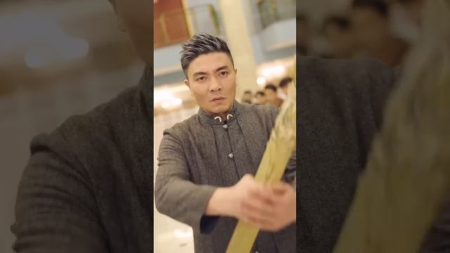 [MULTI SUB] 《潜龙至尊》[💕新剧]小小保安有灿龙卧虎的能力？风流一夜间要负责到底，身份消失三年的真相，最終揭秘神主隱藏的身份！ JDDJ смотреть онлайн