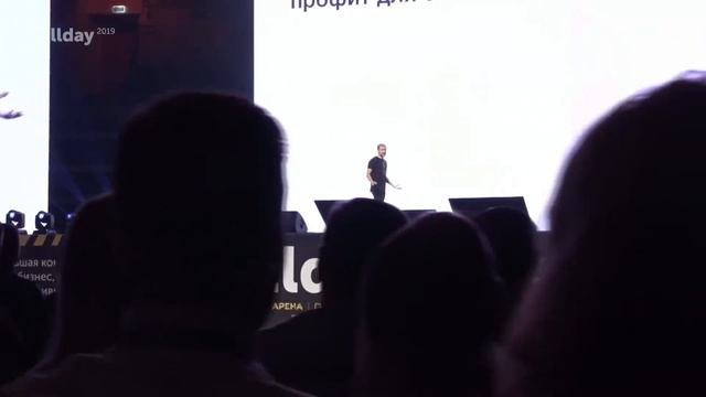 Михаил Александровский, Dostavista Global – От угла стола в коворкинге до 11 стран | CallDay 2019