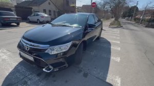Автомобиль Toyota Camry
