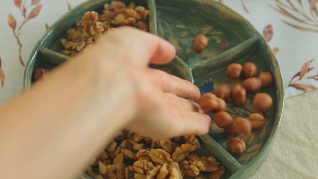 Декор люстры-венка. Изделия из керамики. Майские розы и гортензии в саду смотреть онлайн