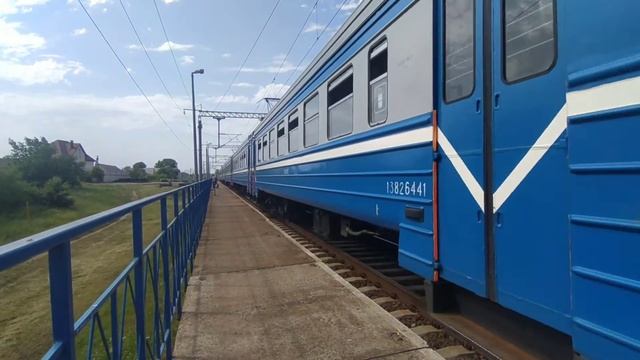 Электропоезд ЭР9Е-604/603 на ст. Киселевичи (21.06.2021) смотреть онлайн