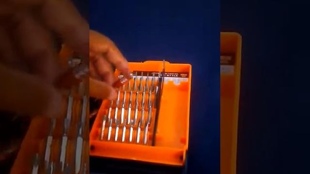 JAKEMY JM-8101 Precision 33 in 1 смотреть онлайн