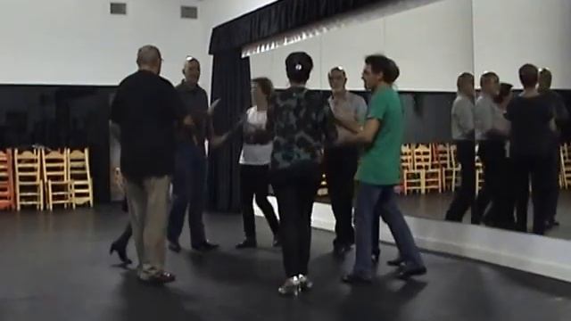 Rueda Cubana - Rueda de Salsa - Enchufla y arriba (F-E) смотреть онлайн