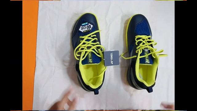 Yonex Badminton Shoes | Sports Shoes | Yonex Power Cushion 37 Wide, SHB37WEX | Unboxing and Review смотреть онлайн