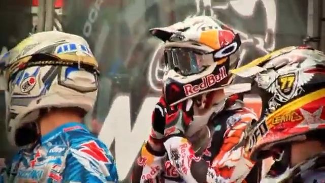 #111 Jeffrey Herlings GP Valkenswaard 2010 смотреть онлайн