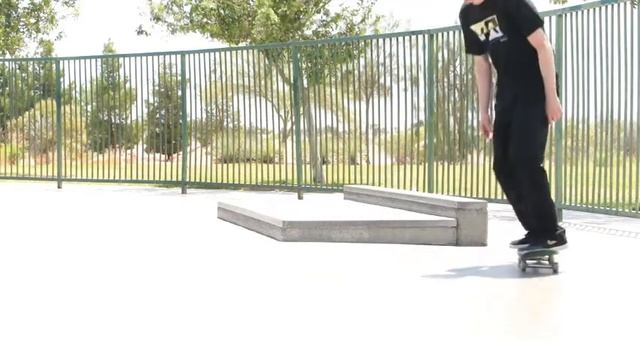 Bunker and MLK skatepark sessions in Las Vegas смотреть онлайн