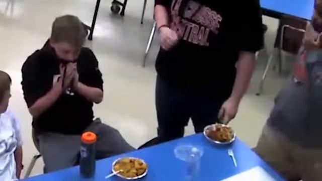 Спасение ребёнка !!! Жесть !!!! смотреть онлайн