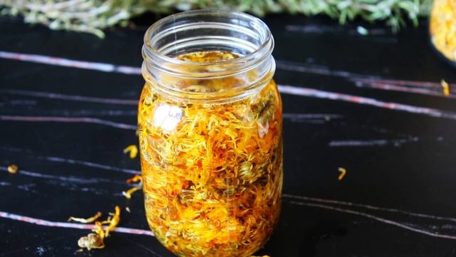How To Make Calendula Oil