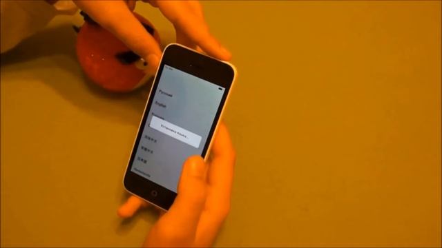 IPhone 5C - распаковка, включение