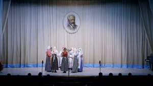 Русская народная песня - «Уж как по мосту, мосточку»