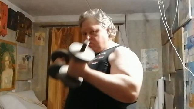 Художник Алексей Акиндинов, тренировка. Атлетизм, бодибилдинг, культуризм. Бицепсы 52,5 см. 2024 го