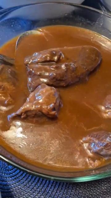 Geschmorte Kalbsbäckchen | Braised Calf Cheeks | German Recipe #shorts #ytshorts #food #germany