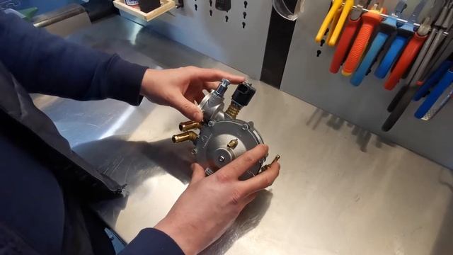 Landi Renzo Li10 Turbo dujų reduktorius kurį montuojame kartu su Landi Renzo dujų įranga Servise 00 смотреть онлайн