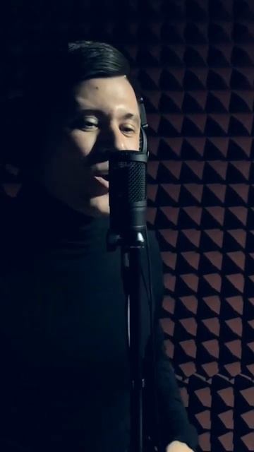 Орлы или вороны #подгитару #песнинагитаре #гитара #кавер #вокалист #shorts #short #guitar #кавер смотреть онлайн