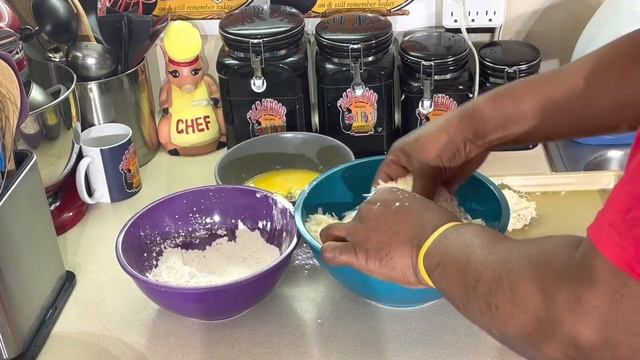 OLD SCHOOL CRISPY COCONUT FRIED SHRIMP 🍤 /T.G.I.F. FISH SEGMENT OF THE WEEK смотреть онлайн