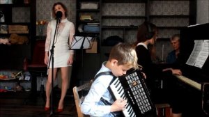 Настоящий друг. сл.М.Пляцковский, муз.Б.Савельев. Домашний концерт