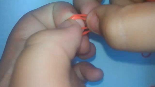 Малинка из резинок Rainbow Loom смотреть онлайн