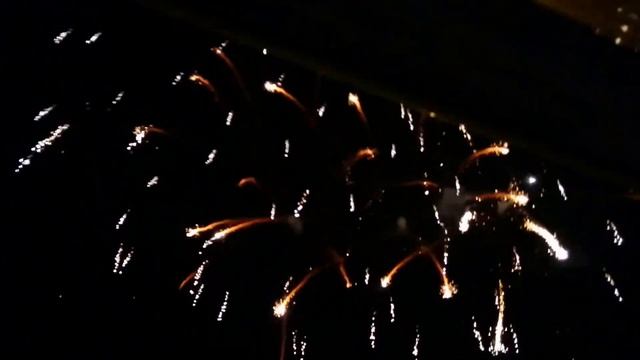 Радужный салют 2015. 30 лет городу. Смотрите в Full HD 1080 разрешении. смотреть онлайн
