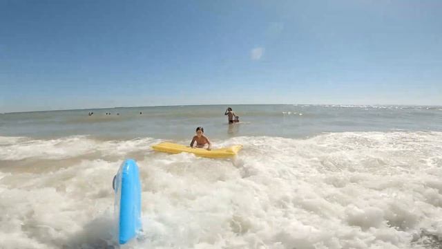 Пляж Новая Дофиновка, Beach in Ukraine смотреть онлайн