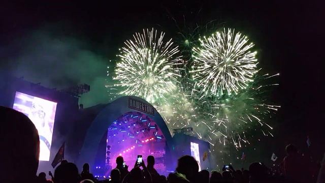 Салют Нашествие 2018 смотреть онлайн