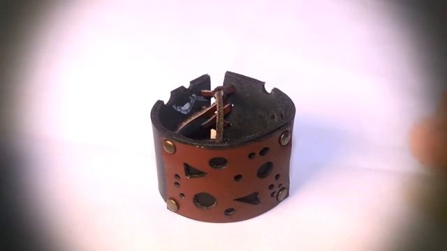 leather bracelet смотреть онлайн