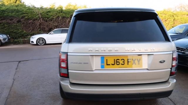 LAND ROVER RANGE ROVER 3.0 TDV6 VOGUE SE 5d 258 BHP смотреть онлайн