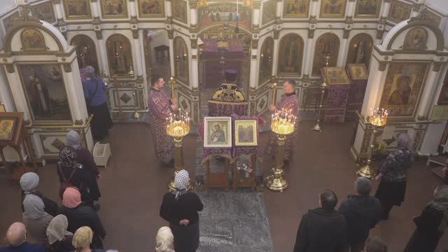 Запись трансляции 8 марта 17:00. Всенощное бдение смотреть онлайн